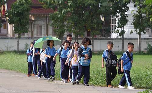 Students at Bah Ruam Jai back to home 